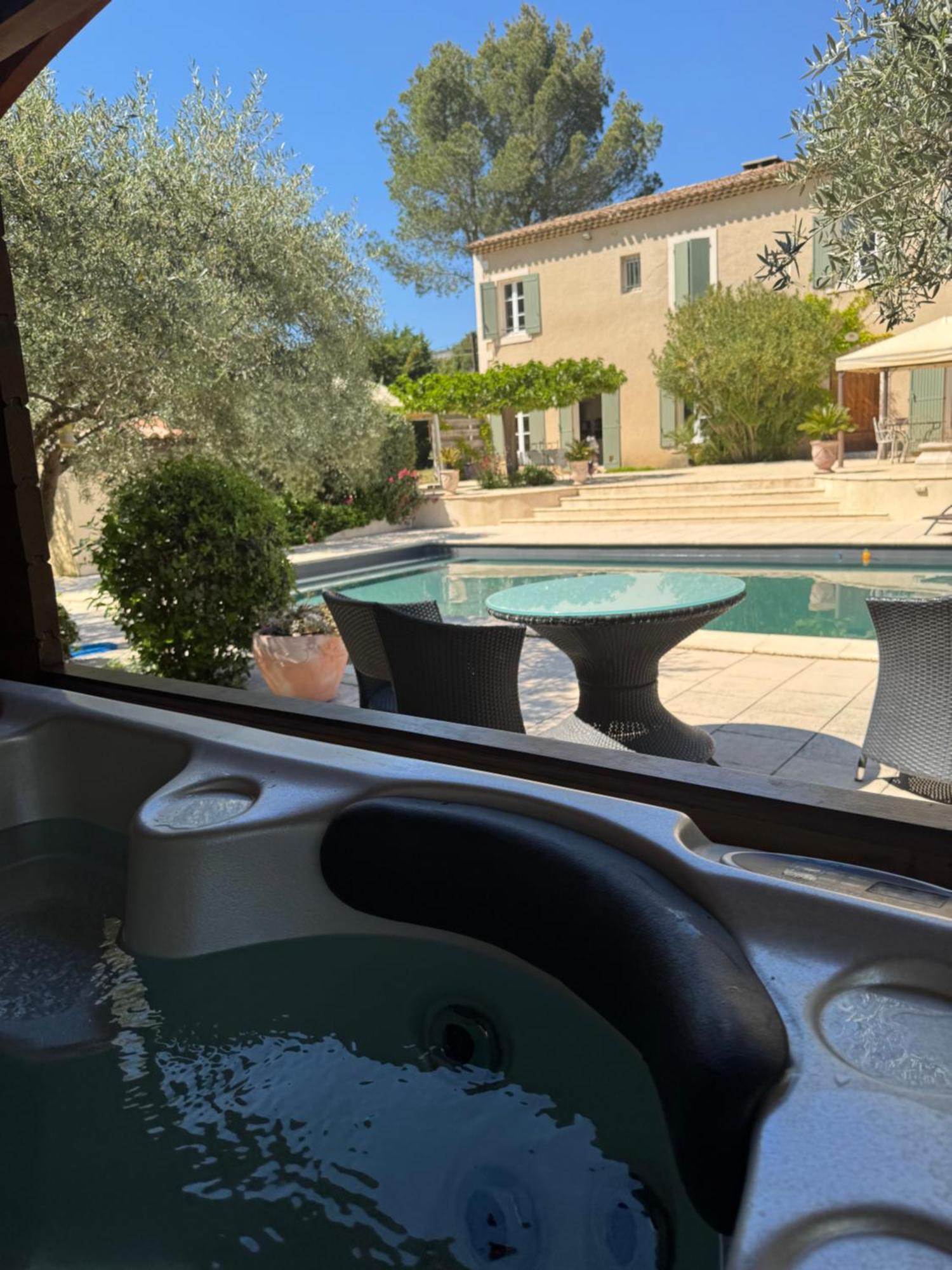 Appel Du Luberon Villa Mérindol Eksteriør bilde